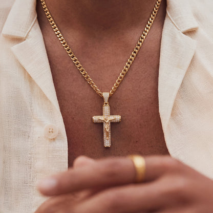 Cadena Con Crucifijo de Oro 14K